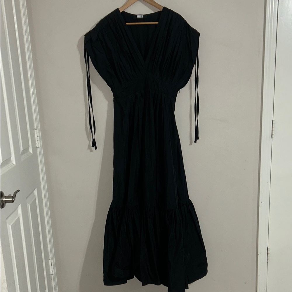 Miin women’s black tiered ruched maxi dress large